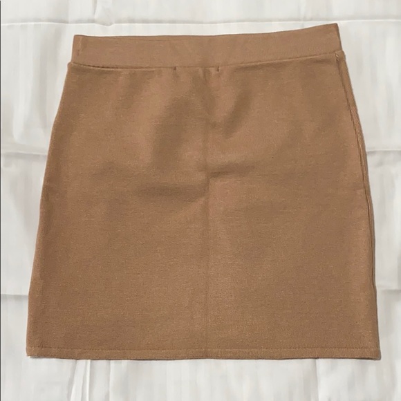 Mini skirt - Picture 2 of 2